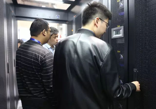 ���|��һ�w���������ęC��